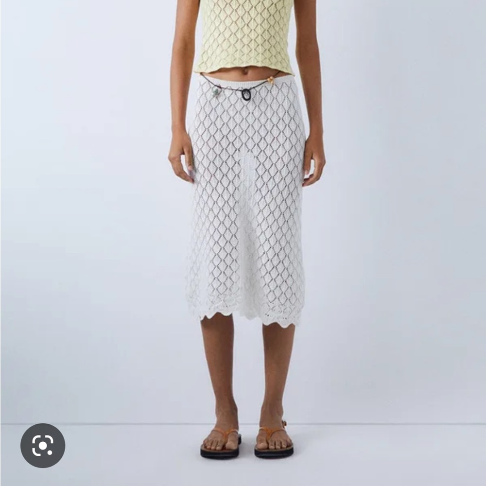 Gimaguas Isola skirt in white